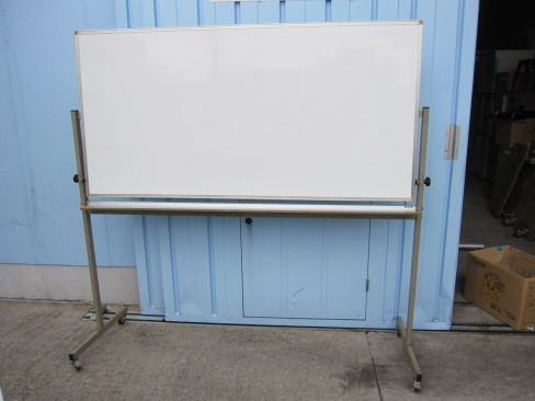 脚付両面ホワイトボード　W1800