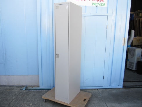 1人用ロッカー　鍵あり　ニューグレー　イトーキ製　317ｘ515ｘ1790　塗装はげあり
