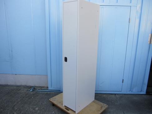 1人用ロッカー　鍵あり　ニューグレー　300ｘ515ｘ1650