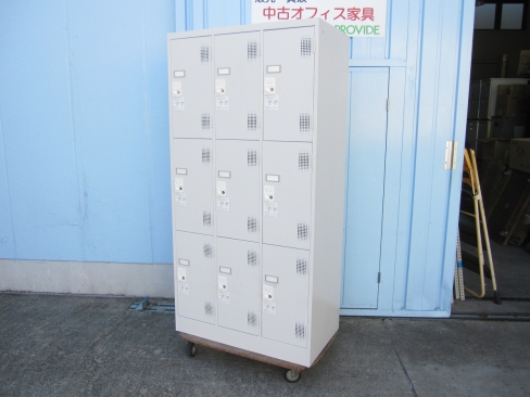 特価！　９人用ロッカー　ホワイト　ダイヤル錠　マスターキー無し　900ｘ515ｘ1790