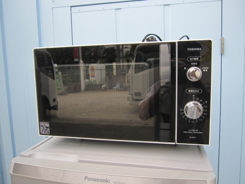 東芝　電子レンジ　ER-SM17（W)　2018年製