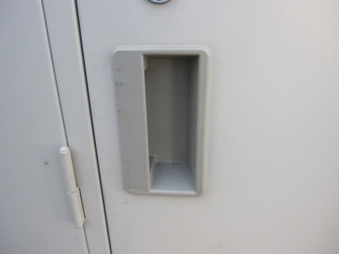 4人用ロッカー　鍵あり　ニューグレー　コクヨ製LK　900x515x1790