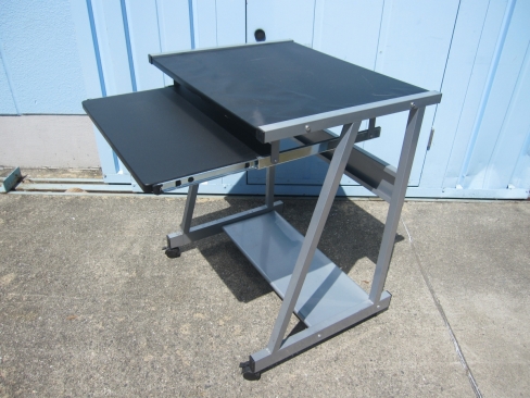 特価！　PCラック　ブラック　660ｘ500ｘ750