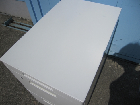 3段ワゴン　鍵あり　ホワイト　コクヨ製GT　395ｘ600ｘ650　インサイドワゴン