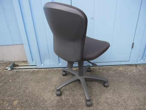 事務イス　肘なし　グレー　コクヨ製レグノ