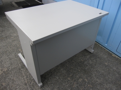 事務机　平デスク　1000ｘ700ｘ700　ニューグレー　コクヨ製