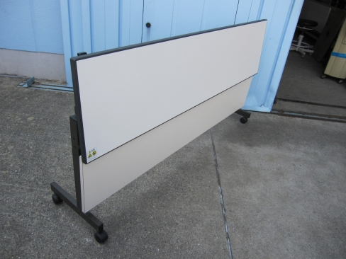 スタックテーブル　ホワイト　1800ｘ450ｘ700　幕板付き　
