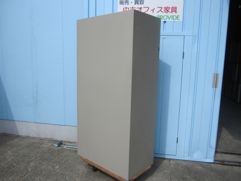 特価！　4人用ロッカー　鍵あり　ニューグレー　900ｘ515ｘ1790　塗装はげあり