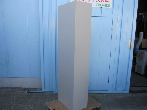 1人用ロッカー　鍵あり　ニューグレー　イトーキ製　317ｘ515ｘ1790　塗装はげあり