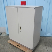 両開き書庫 天板付き 鍵あり ニューグレー イトーキ製 900x450x1120