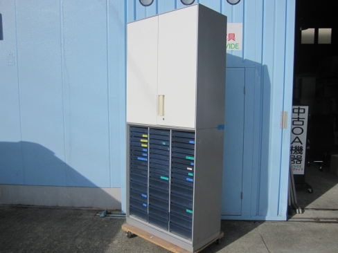 上下書庫セット　両開き/３列クリアケース　鍵あり　コクヨ製　900ｘ450ｘ2100　ホワイト