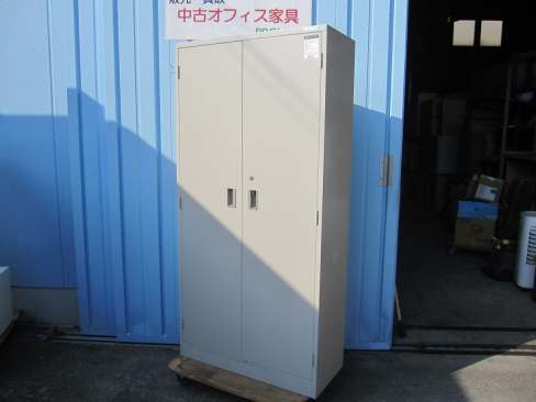 両開き書庫　鍵あり　ニューグレー　コクヨ製　880ｘ380ｘ1790