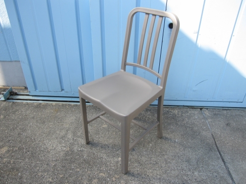 チェア　ポリプロピレン　ライトブラウン