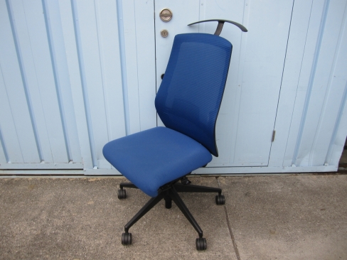 事務イス　メッシュ　ブルー　ウチダ製エルフィ　　ELA2-00B