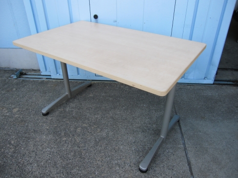 会議テーブル　T字脚　1200ｘ750ｘ700　木目チーク