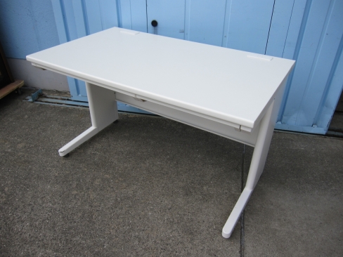 事務机　ホワイト　平デスク　1200ｘ700ｘ700