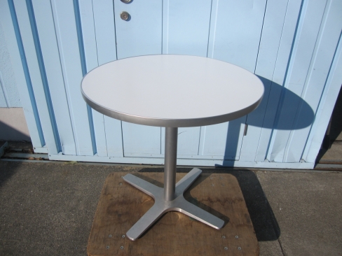 丸テーブル　ホワイト　φ750　H700