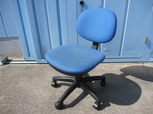 事務イス　ブルー　SNC-E9