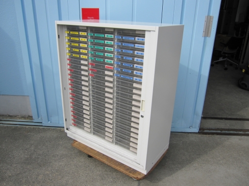 ３列21段クリアケース扉付き　鍵無し　900ｘ450ｘ1100