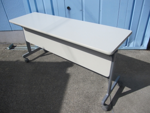 会議用テーブル　ホワイト　1500ｘ450ｘ700　スタックテーブル