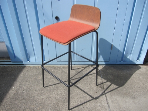特価！　カウンターチェア　ハイチェア　オレンジ　イトーキ製　KLL-123C-TTD4