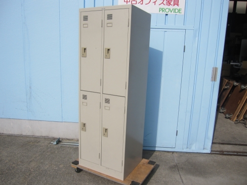 ２列２段4人用ロッカー　鍵あり　ニューグレー　607ｘ515ｘ1790