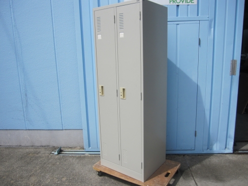 2人用ロッカー　鍵あり　ニューグレー　608ｘ515ｘ1790