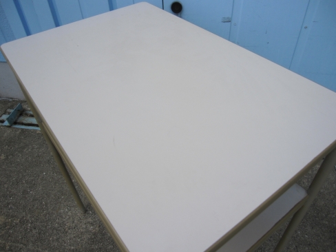 電話台　ニューグレー　コクヨ製　700ｘ450ｘ810