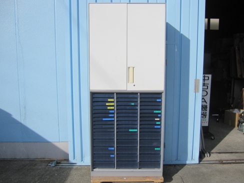 上下書庫セット　両開き/３列クリアケース　鍵あり　コクヨ製　900ｘ450ｘ2100　ホワイト