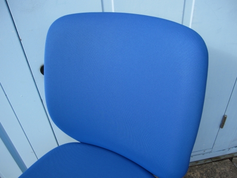 事務イス　コクヨ製セディスタチェア　ブルー　肘なし　CRS-G420F3