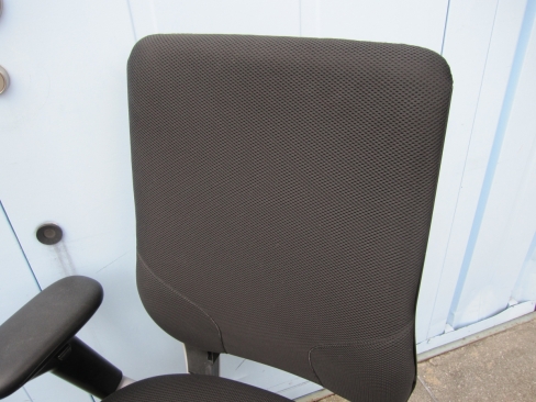 特価！　事務イス　肘あり　ブラック　プラス製Beチェア　KD-MA61SL BK