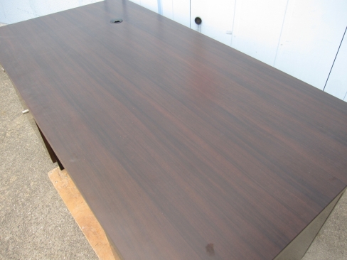 特価！　木製デスク　鍵あり　1600ｘ800ｘ700