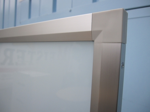 脚付パーテーション　半透明　900ｘ1700