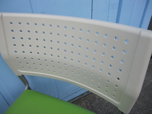 会議チェア　グリーン　スタッキングチェア　ビニールレザー