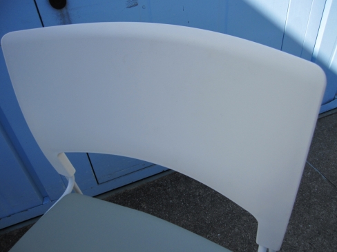 会議用チェア　ライトグレー　スタッキングチェア　ビニールレザー