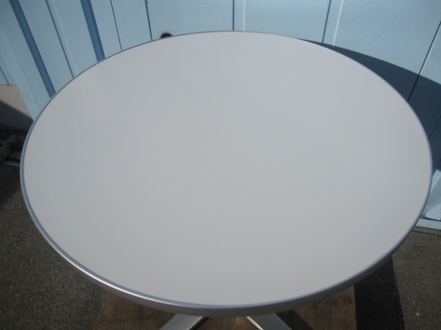 丸テーブル　ホワイト　φ750　H700
