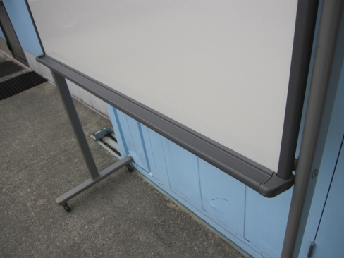 脚付片面ホワイトボード　W1200