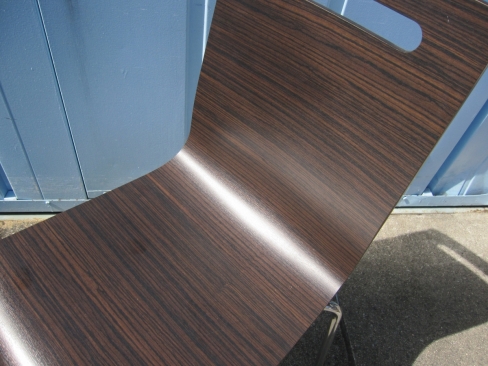 スタッキングチェア　木目ダークブラウン　オリバー製