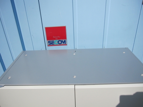 両開き書庫　鍵あり　ホワイト　800ｘ400ｘ1100　オカムラ製ビラージュ