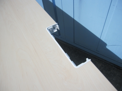 ワークデスク　配線カバー無し　1400ｘ700ｘ720　コクヨ製デルフィ２