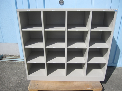16人用シューズロッカー　ニューグレー　オープンタイプ　1000ｘ330ｘ890　コクヨ製
