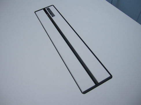 会議テーブル　ホワイト　1500ｘ750ｘ720　オカムラ製　４Ｌ２３４Ｇ　ＭＲ７６