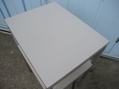 電話台　ニューグレー　450ｘ350ｘ710　ウチダ製