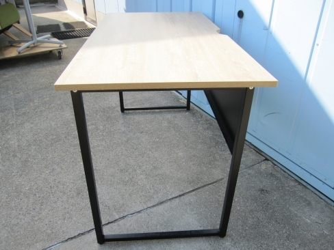 ワークデスク　木目チーク　1200ｘ600ｘ700