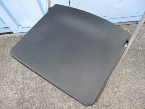 折りたたみイス　ブラック　イケア製　樹脂製　　　