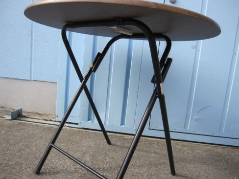 折りたたみテーブル　丸テーブル　木目ダークブラウン　φ800H710