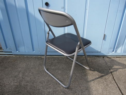 折りたたみイス　パイプイス