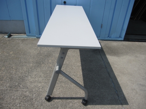 特価！　会議用テーブル　ホワイト　1500ｘ450ｘ700　スタックテーブル　天板傷あり