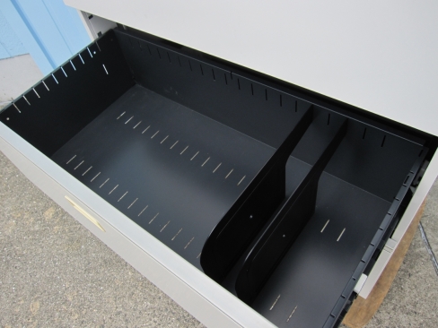３段ラテラル　天板付き　ホワイト　取っ手日焼けあり　900ｘ450ｘ1120　イトーキ製シンライン