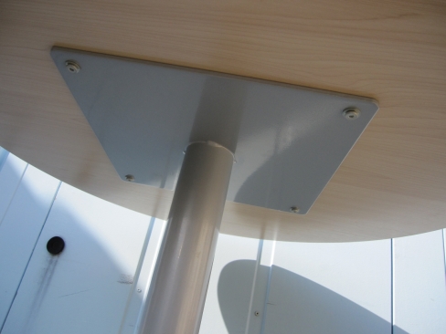 丸テーブル　φ750　H700　木目チーク